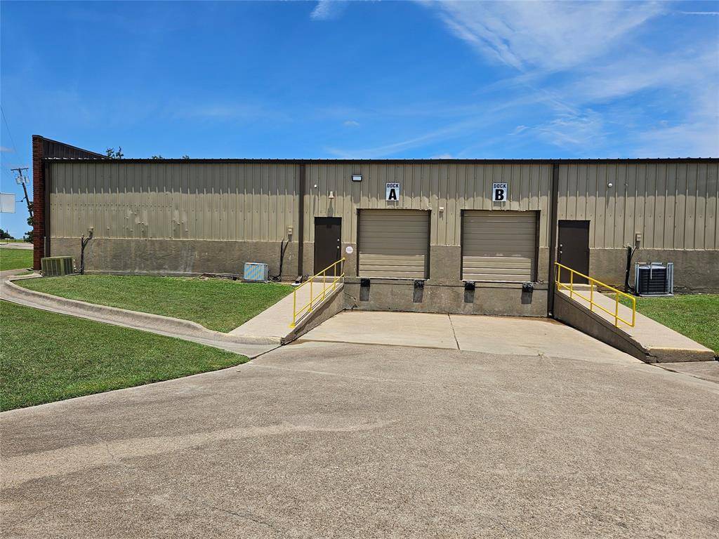 Ennis, TX 75119,2604 Suite A N Kaufman Street