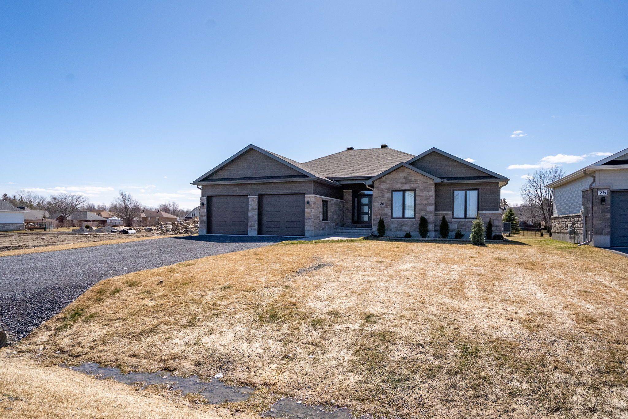South Stormont, ON K0C 1P0,29 Whitetail AVE