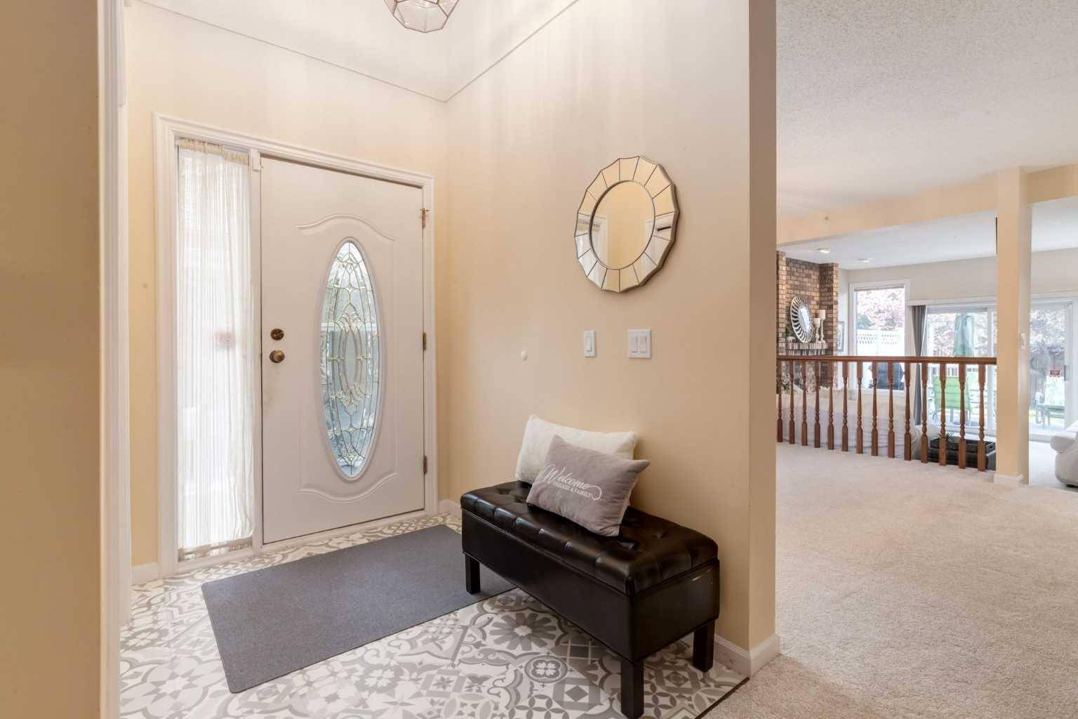 Calgary, AB T2W4S4,275 Woodridge DR SW #6
