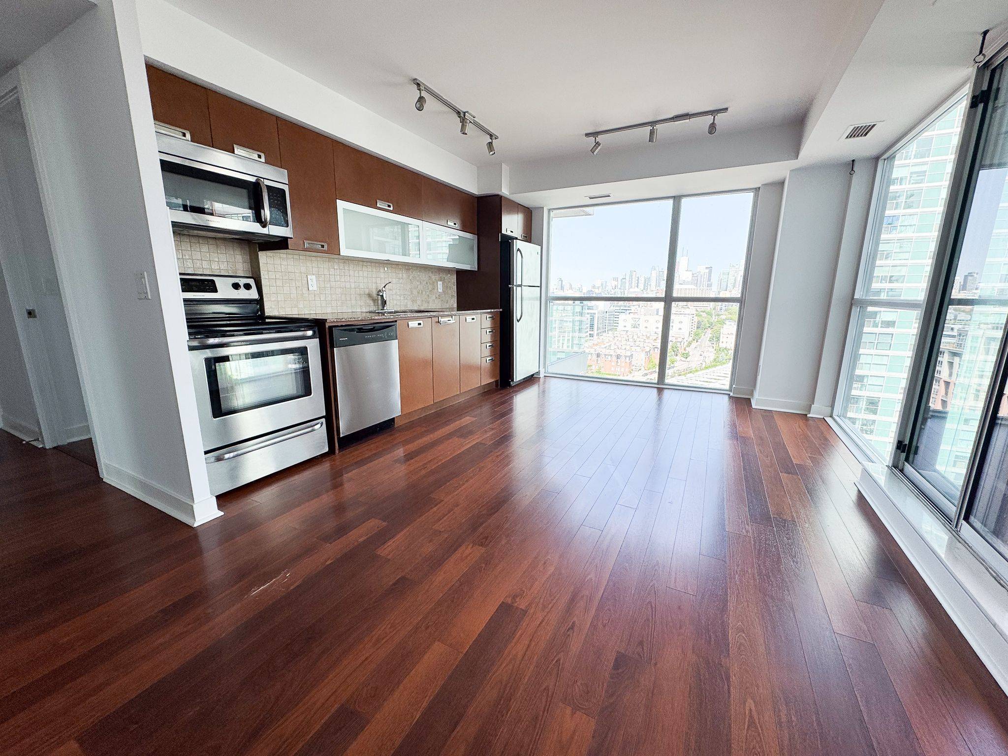 100 Western Battery RD #1510, Toronto C01, ON M6K 3S2