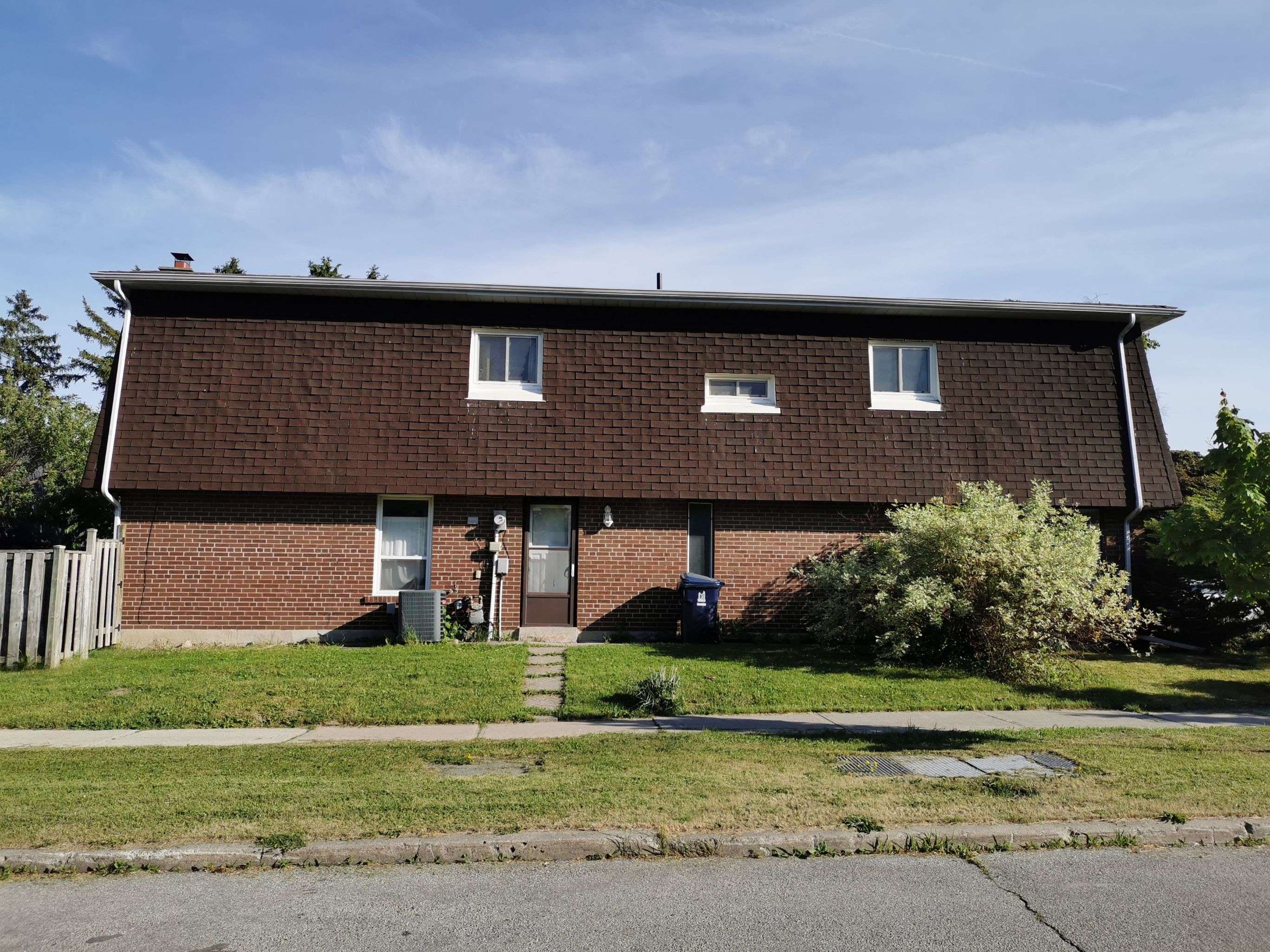 25 Picola CT #Main, Toronto C15, ON M2H 1S4