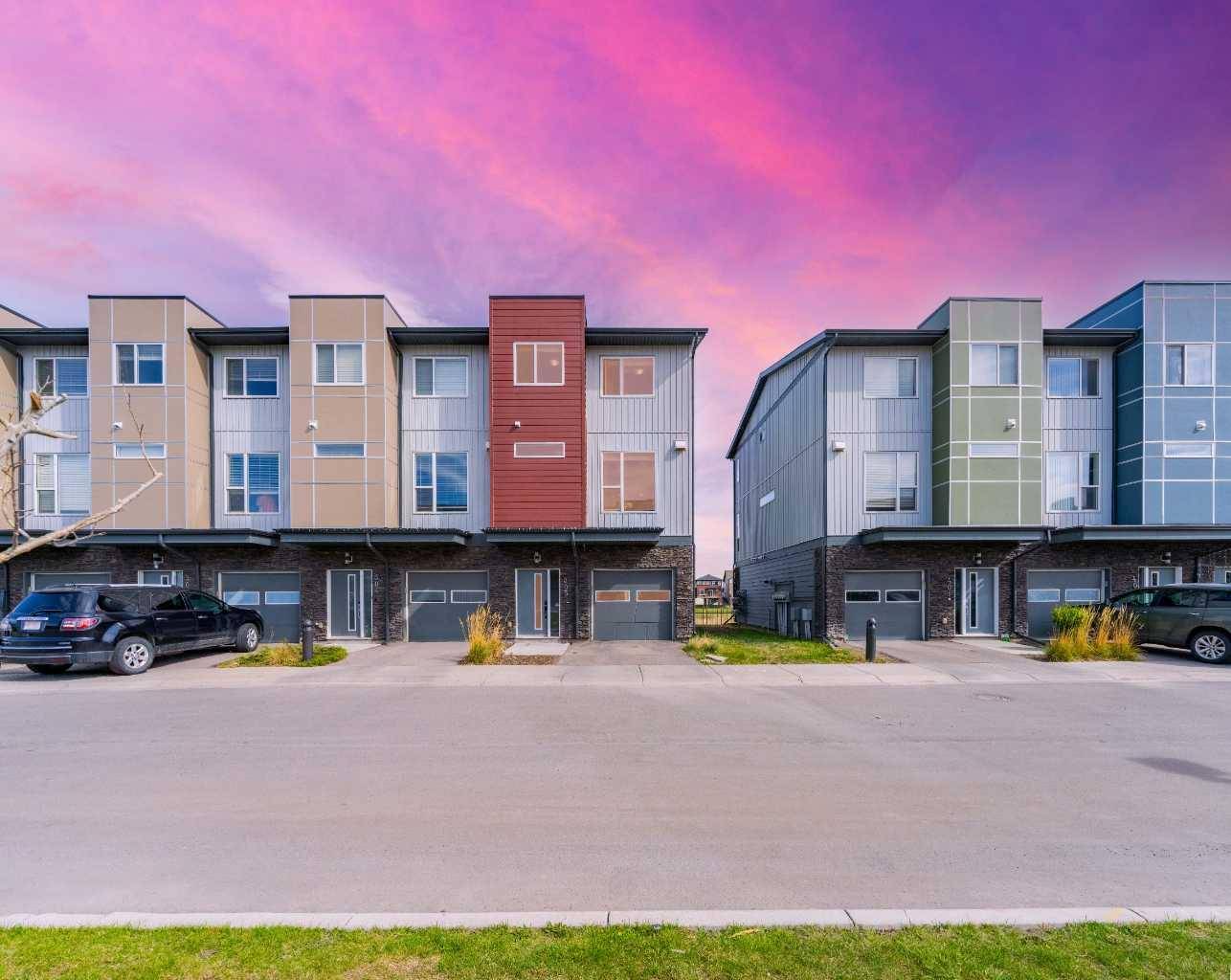 70 Saddlestone DR Northeast #305, Calgary, AB T3J0W4