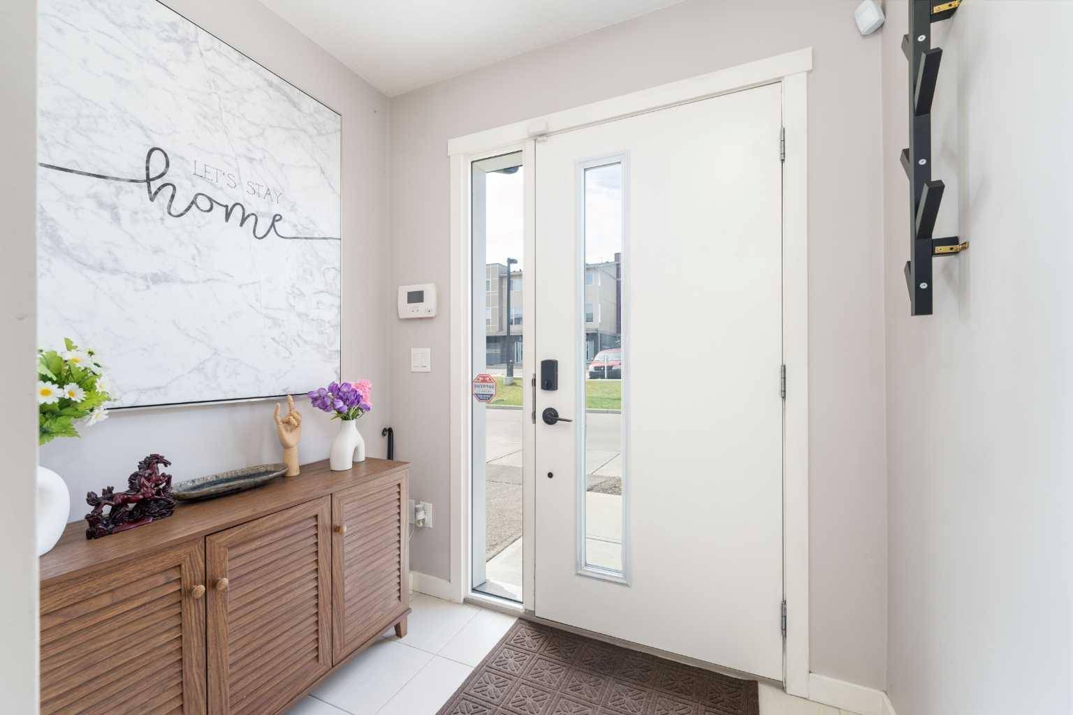 Calgary, AB T3J0W4,70 Saddlestone DR Northeast #305