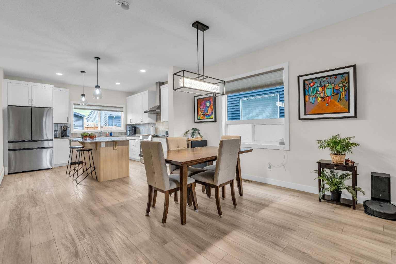 Calgary, AB T2X4Y8,315 Wolf Creek WAY Southeast
