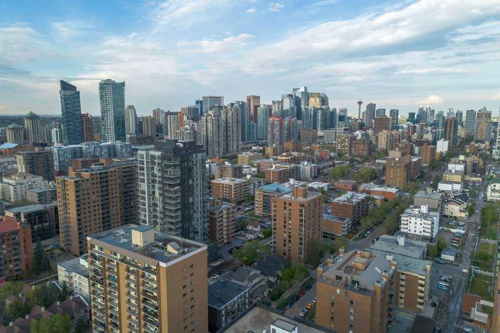 Calgary, AB T3C 0X7,1314 15 AVE Southwest