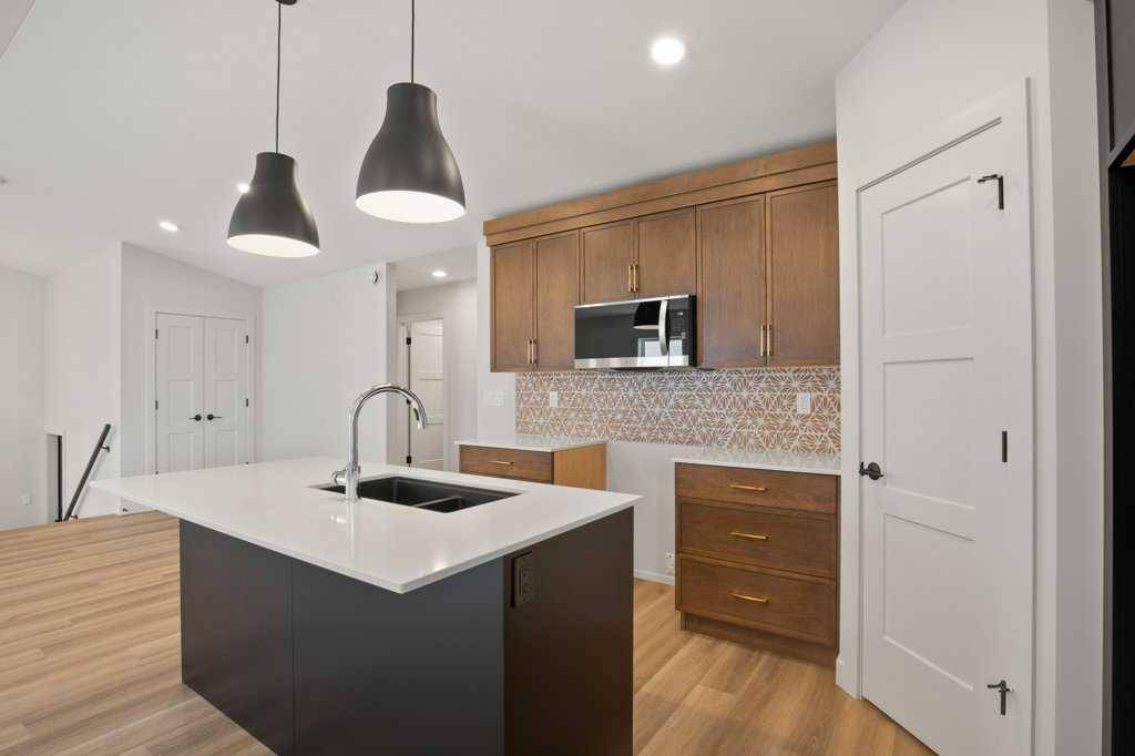 Penhold, AB T0M 1R0,154 Norseman Close