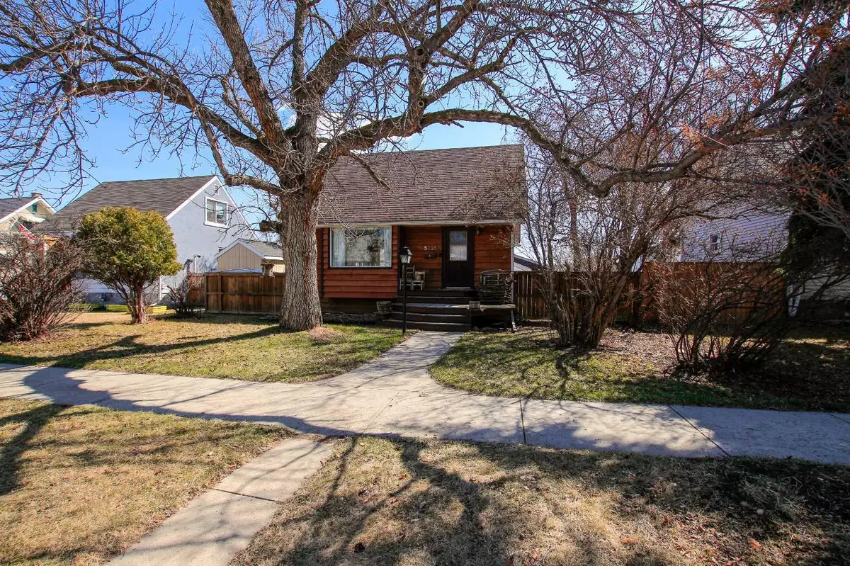 Red Deer, AB T4N 3E5,5821 43 AVE
