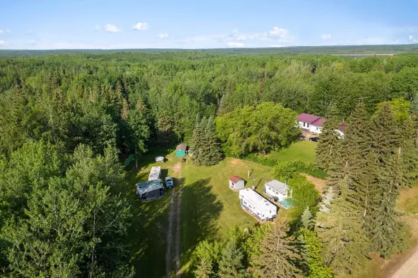 240 Golden Sands (240 174032 TWP RD 653.7), Rural Athabasca County, AB T0A 0M0
