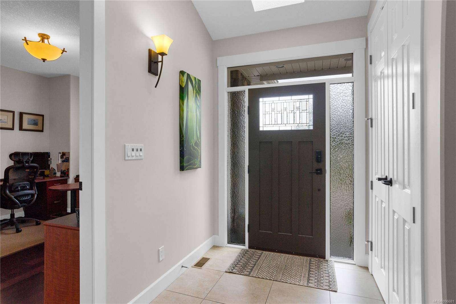 Qualicum Beach, BC V9K 1L1,174 Sunningdale Rd E
