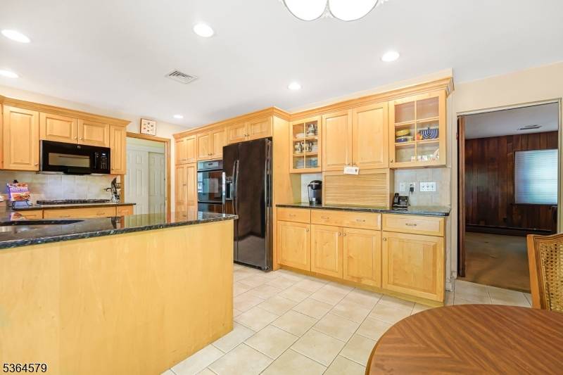 Wayne Twp., NJ 07470,24 Eton Ct