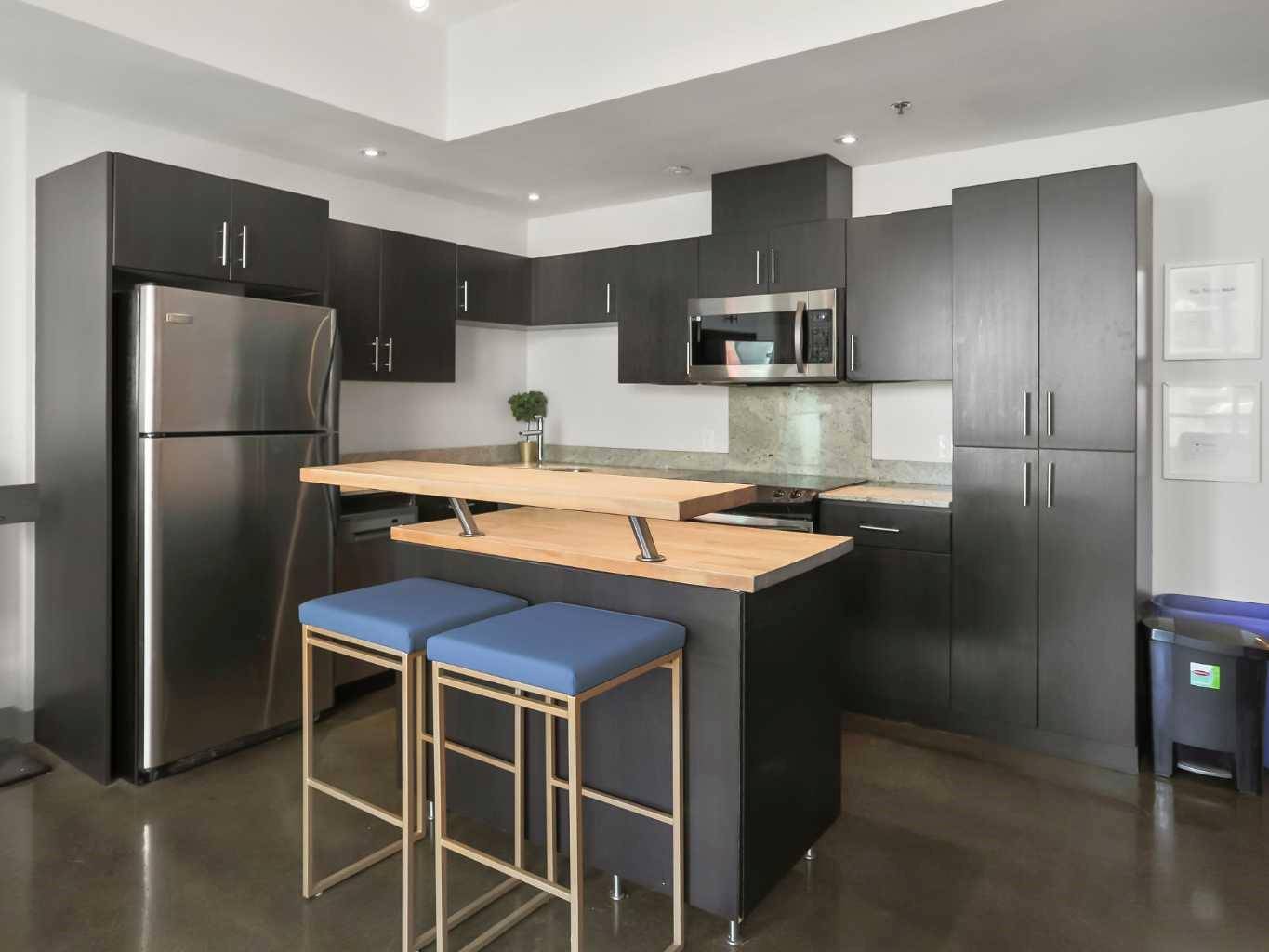 Calgary, AB T2R 0W8,135 13 AVE Southwest #611
