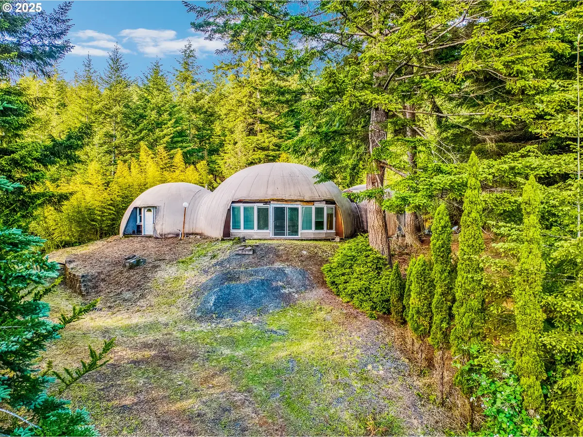 Coquille, OR 97423,58812 GARDEN VALLEY RD