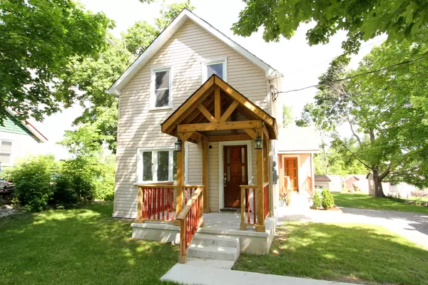 18 John ST, Kawartha Lakes, ON K0M 2B0