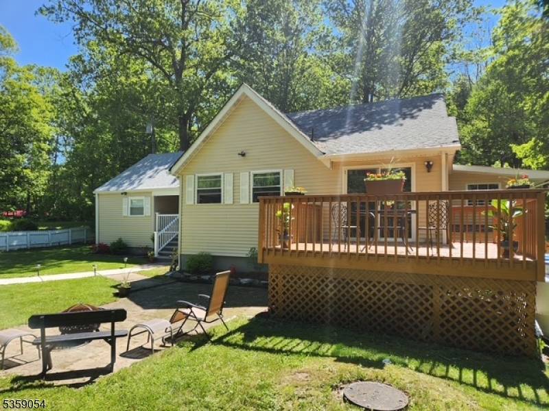 West Milford Twp., NJ 07421,22 Elizabeth Rd