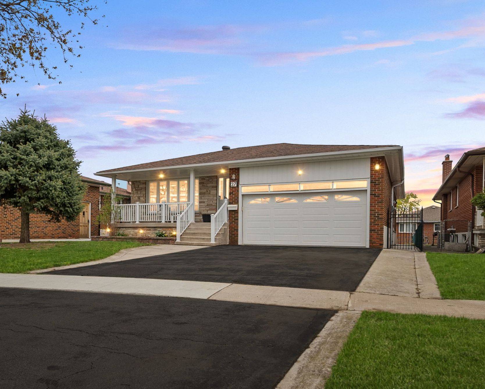 27 Bowhill CRES,  Toronto C15,  ON M2J 3S1
