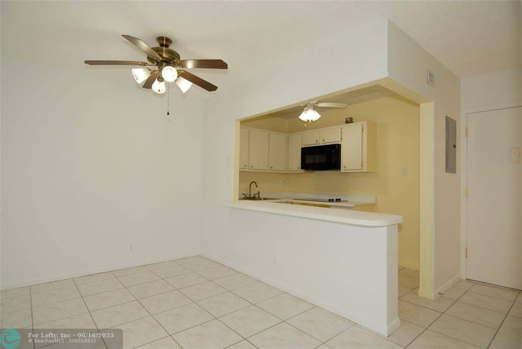 Hollywood, FL 33020,1520 Mckinley St  #113-E