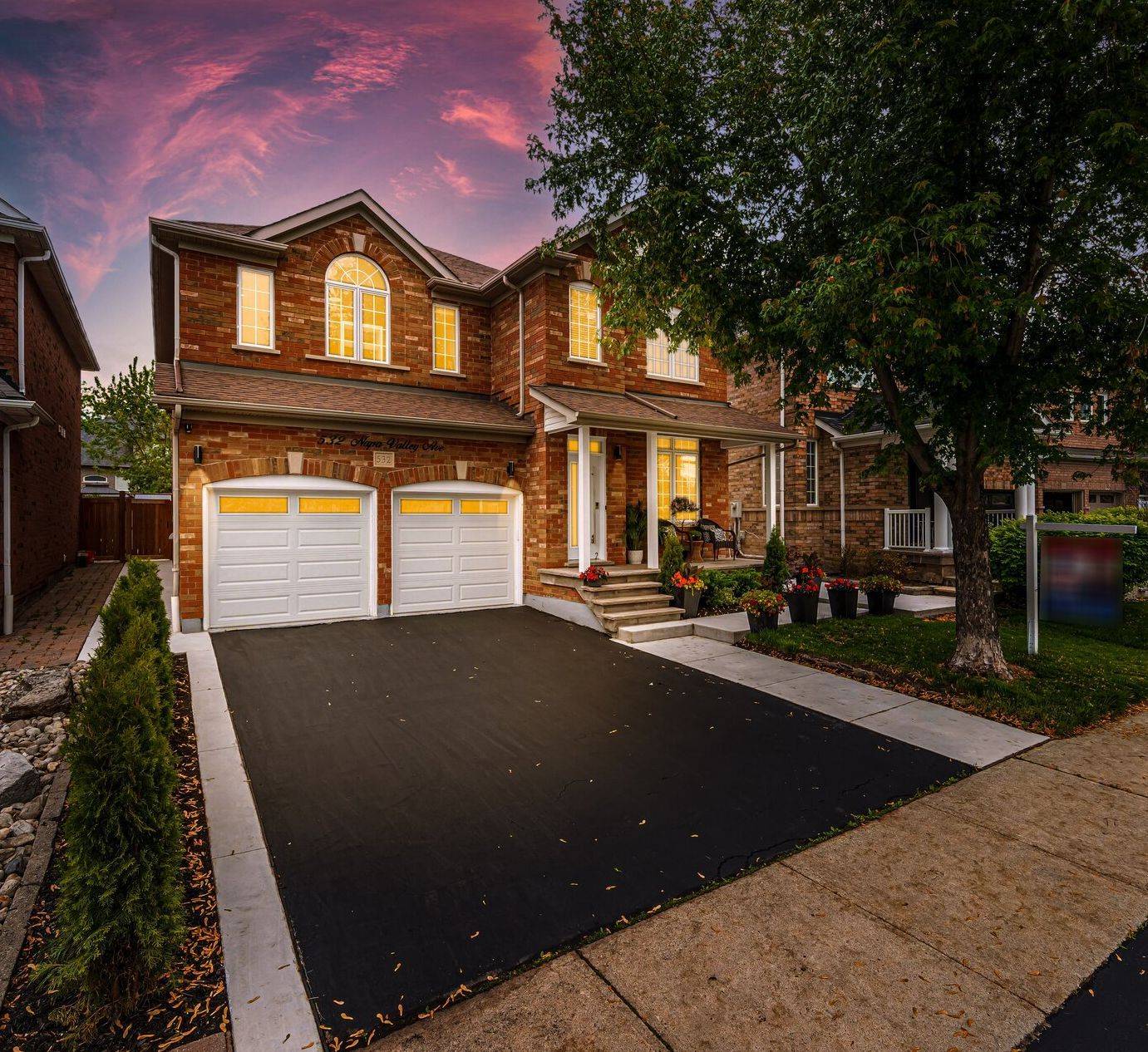 Vaughan, ON L4L 2A1,532 Napa Valley AVE