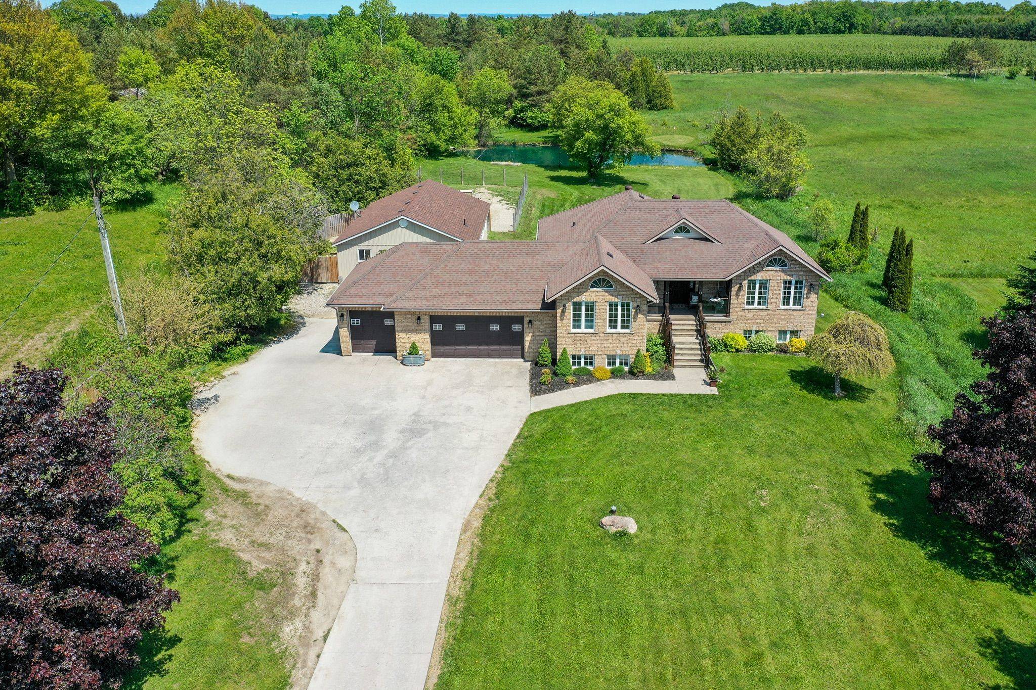 Collingwood, ON L9V 3V9,2995 Nottawasaga Concession 10 RD N