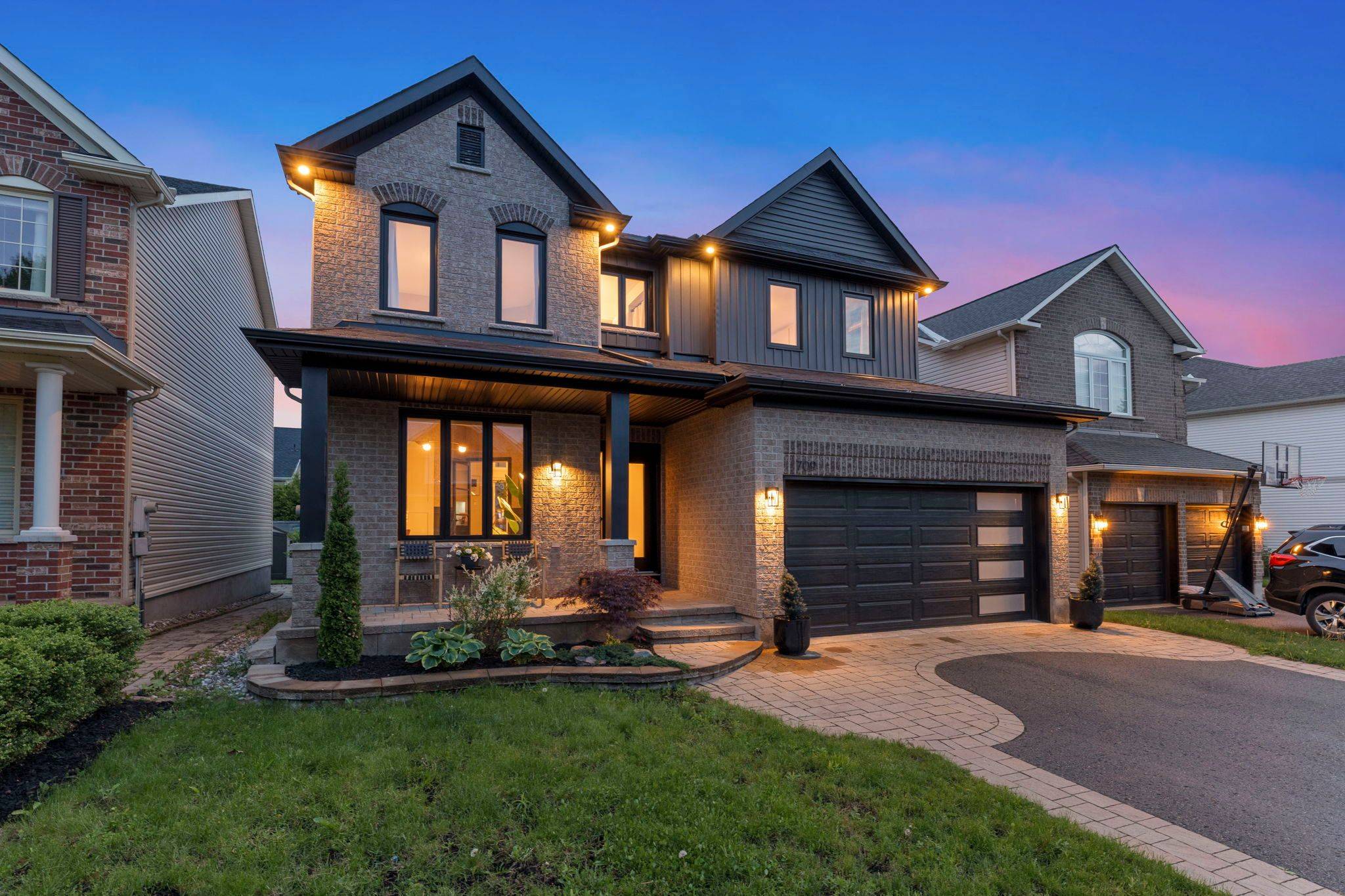 709 Owls Cabin AVE, Blossom Park - Airport And Area, ON K1V 1X1