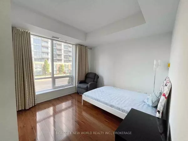 Toronto C15, ON M2K 0B5,25 Singer CT #TH10
