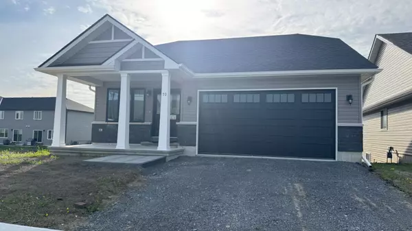 70 Stirling CRES, Prince Edward County, ON K0K 2T0