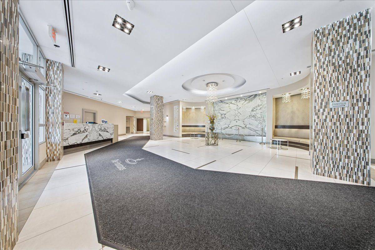 Vaughan, ON L4J 0H9,85 North Park RD #LPH03