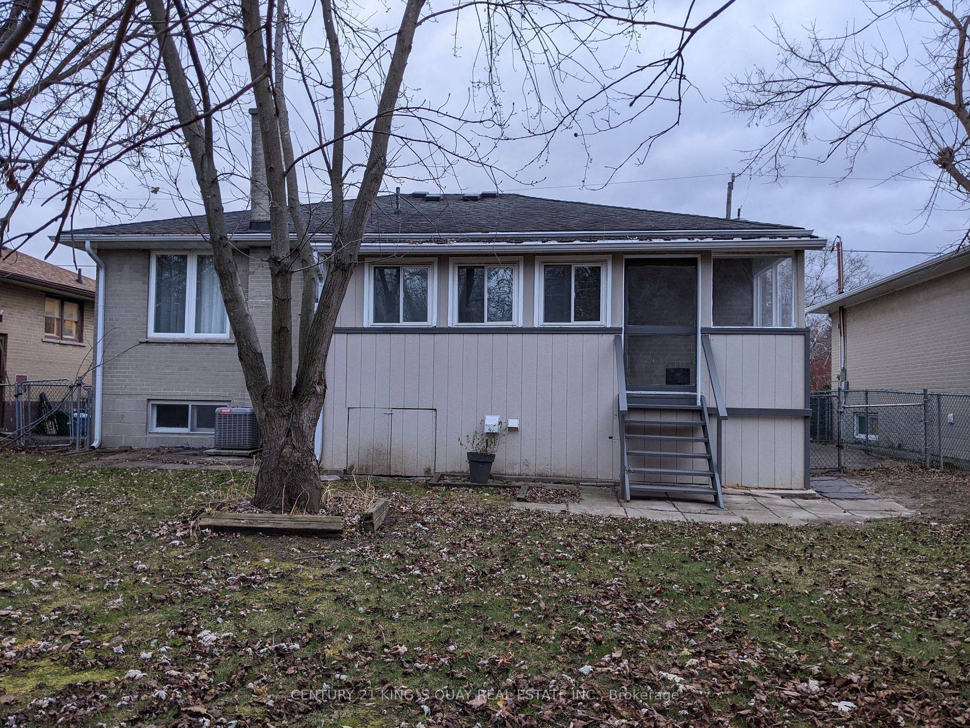Richmond Hill, ON L4C 1N1,391 Wenlock AVE