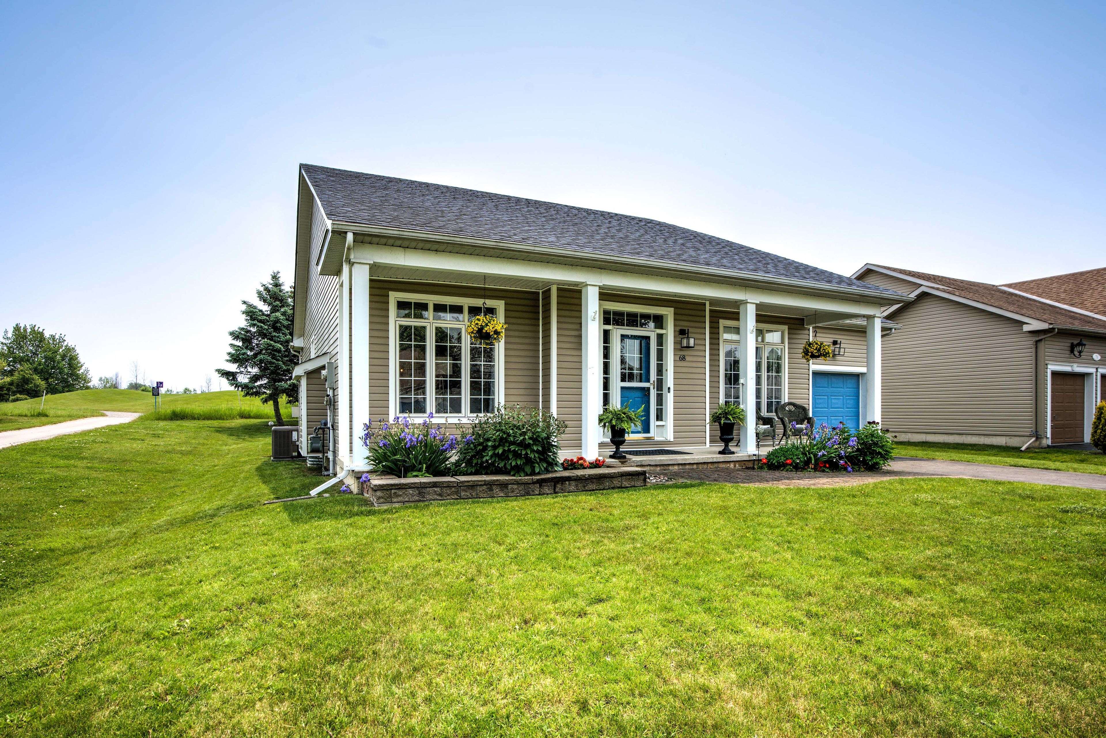 Loyalist, ON K0H 1G0,68 Abbey Dawn DR