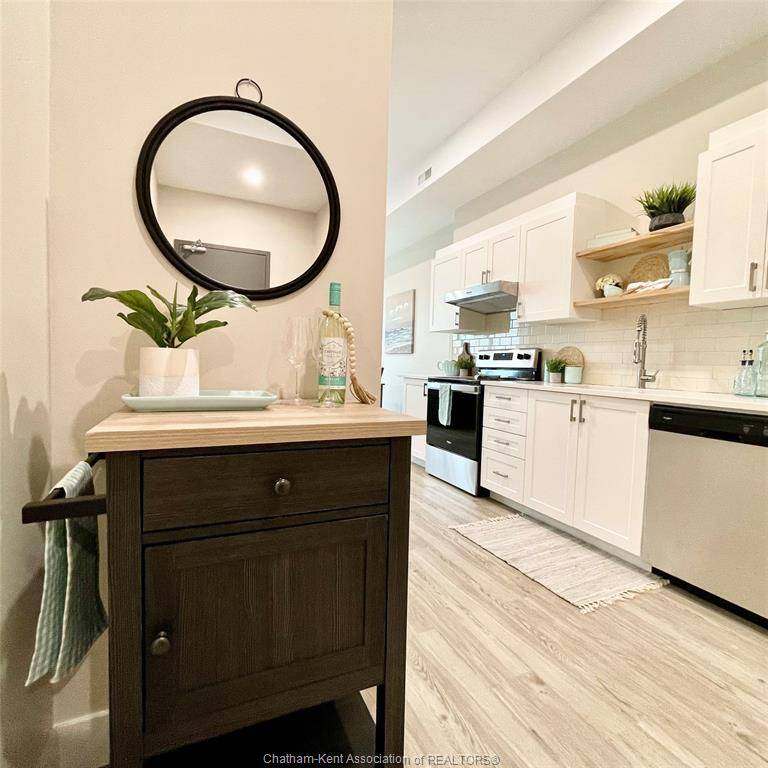 Chatham, ON N7M 6K5,175 Churchill Park Road #203