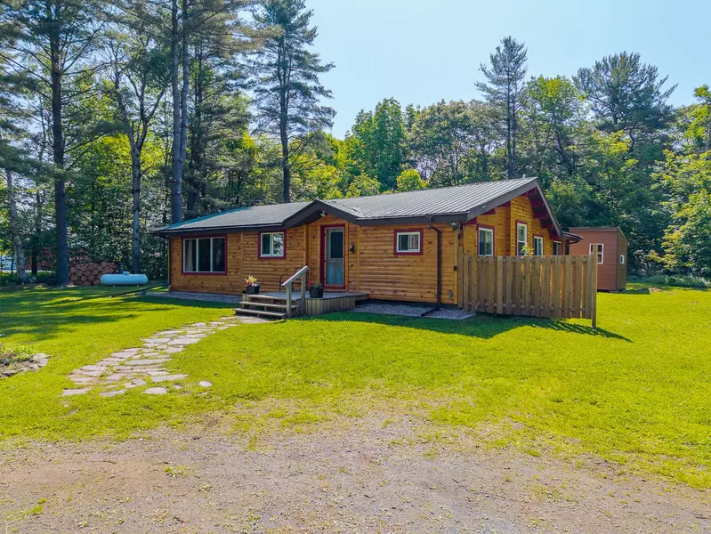 7 Municipal DR, Mcdougall, ON P2A 2W9