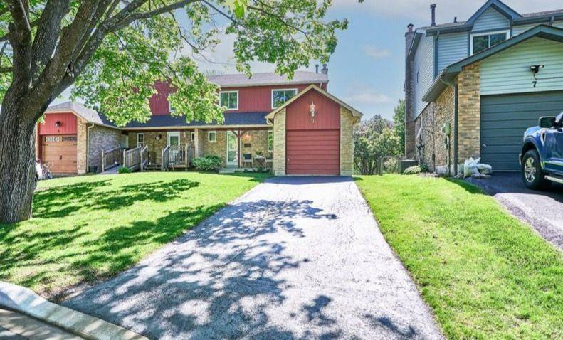 9 Beecroft CT, Whitby, ON L1P 1C7