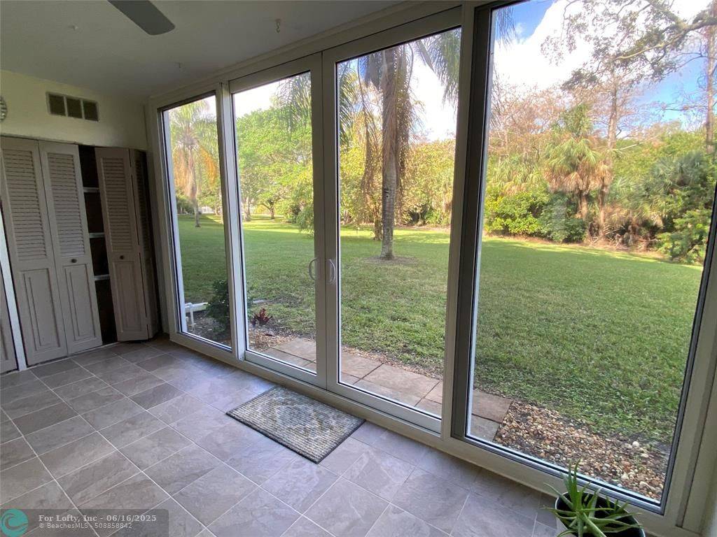 1060 Oakridge F  #1060, Deerfield Beach, FL 33442