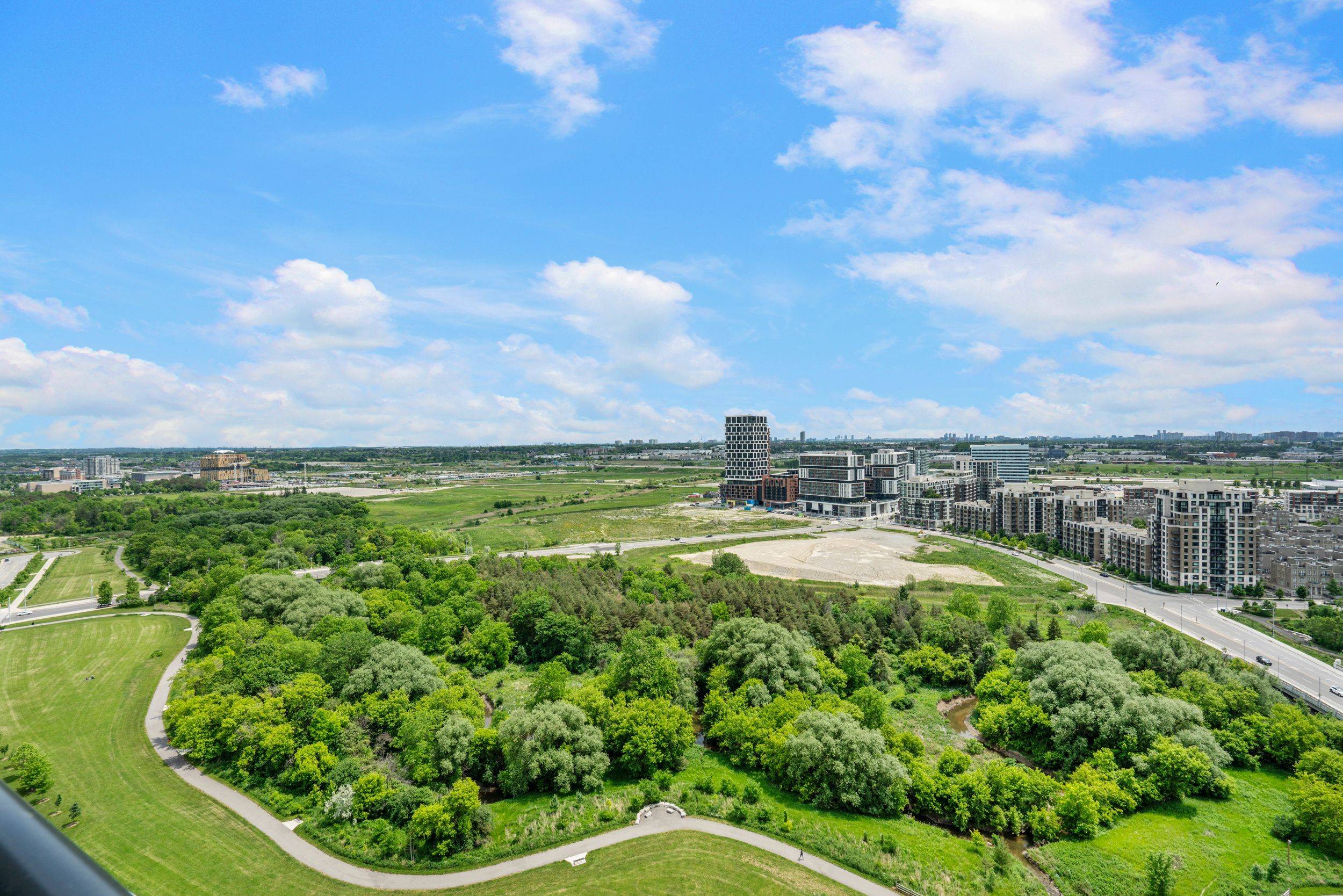 Markham, ON L3R 6L5,18 Water Walk DR #2803