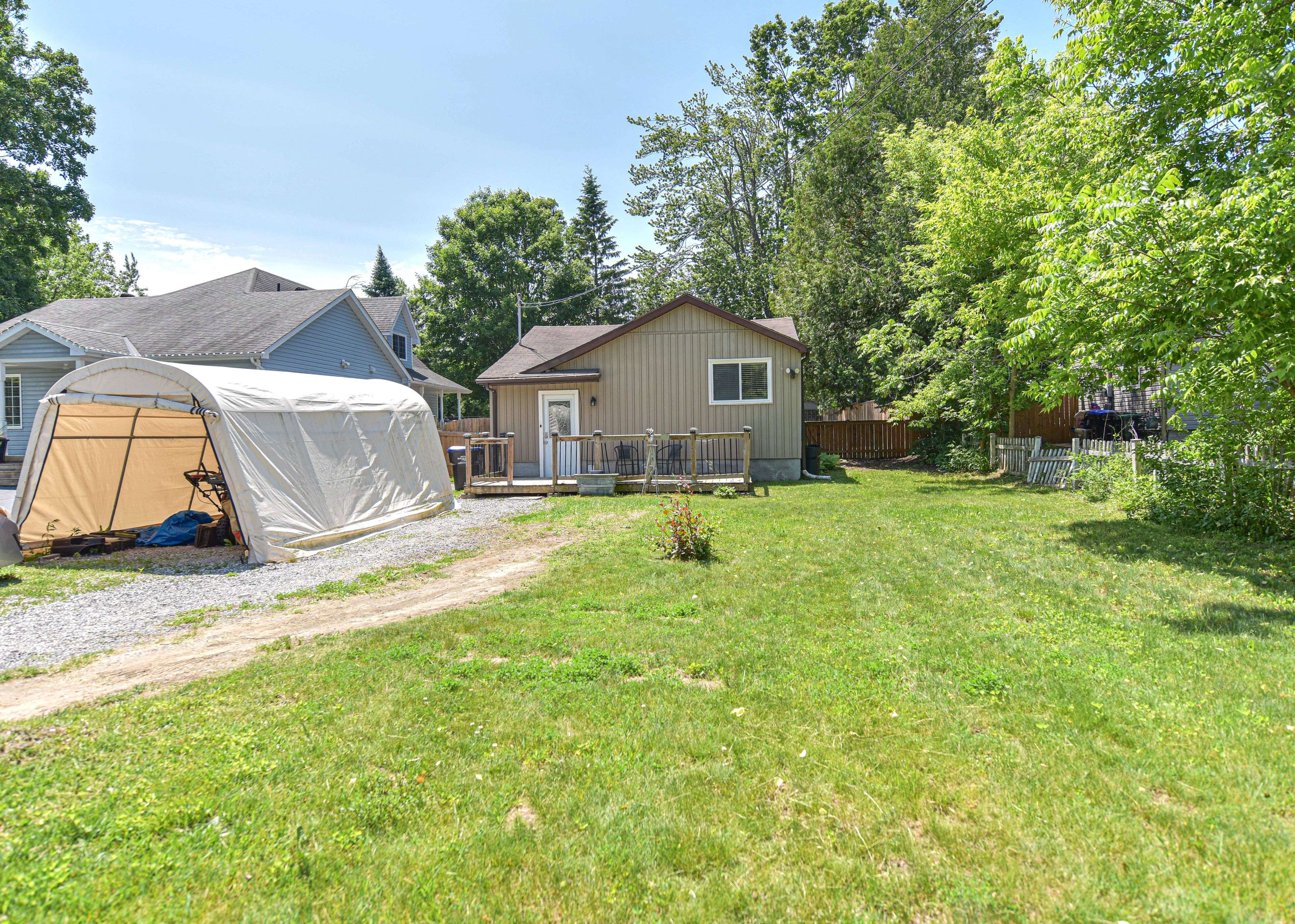 Severn, ON L3V 0V9,3306 Knight AVE