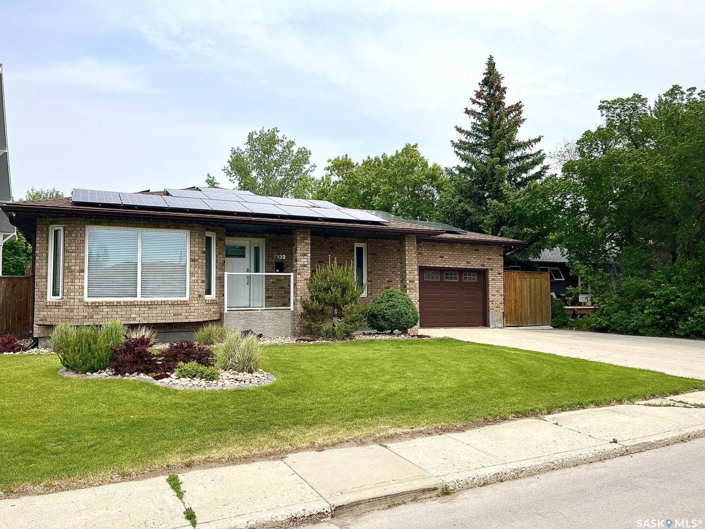 Regina, SK S4T 0T1,7332 7th AVENUE