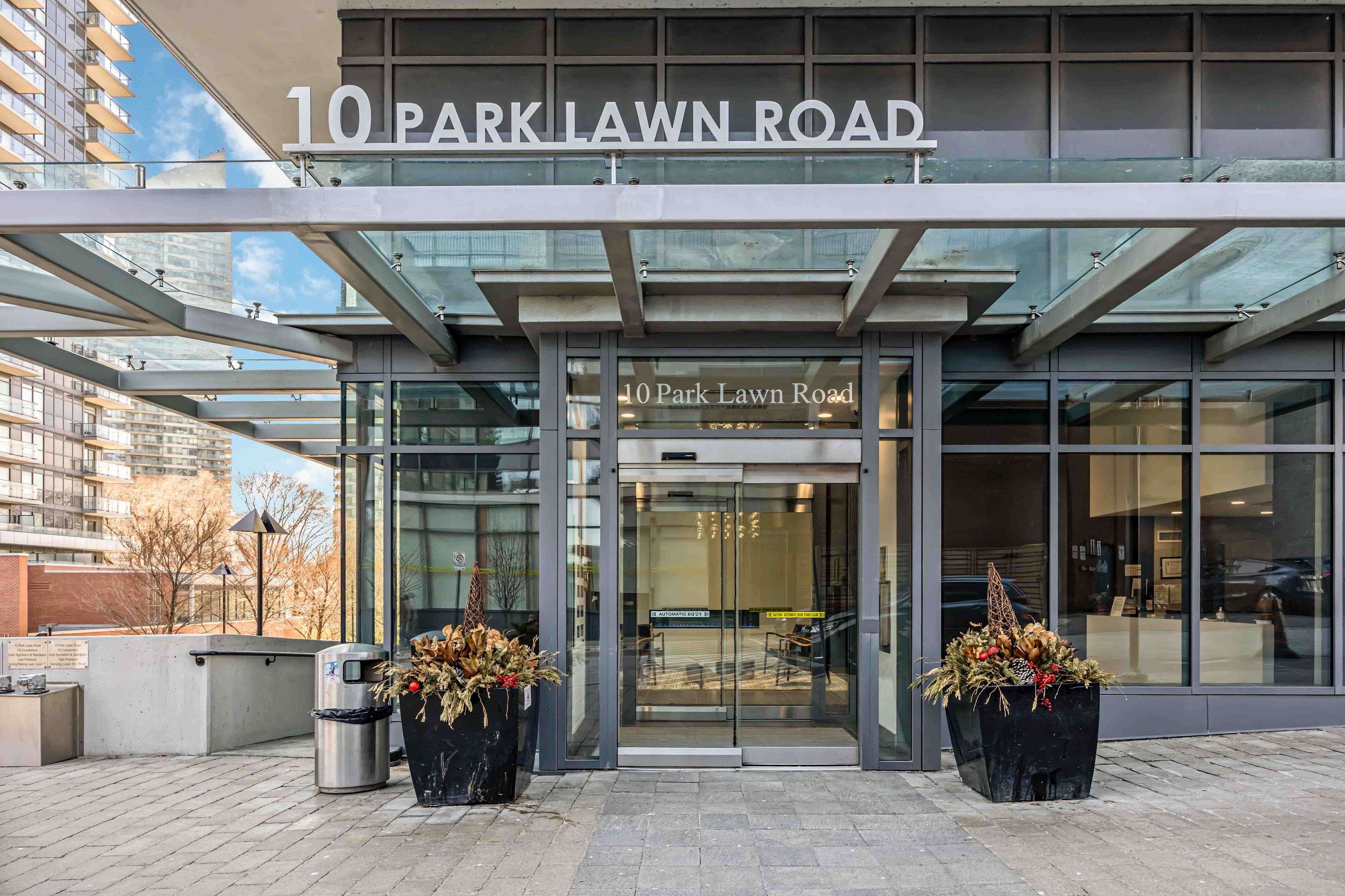 Toronto W06, ON M8V 0H9,10 Park Lawn RD #621