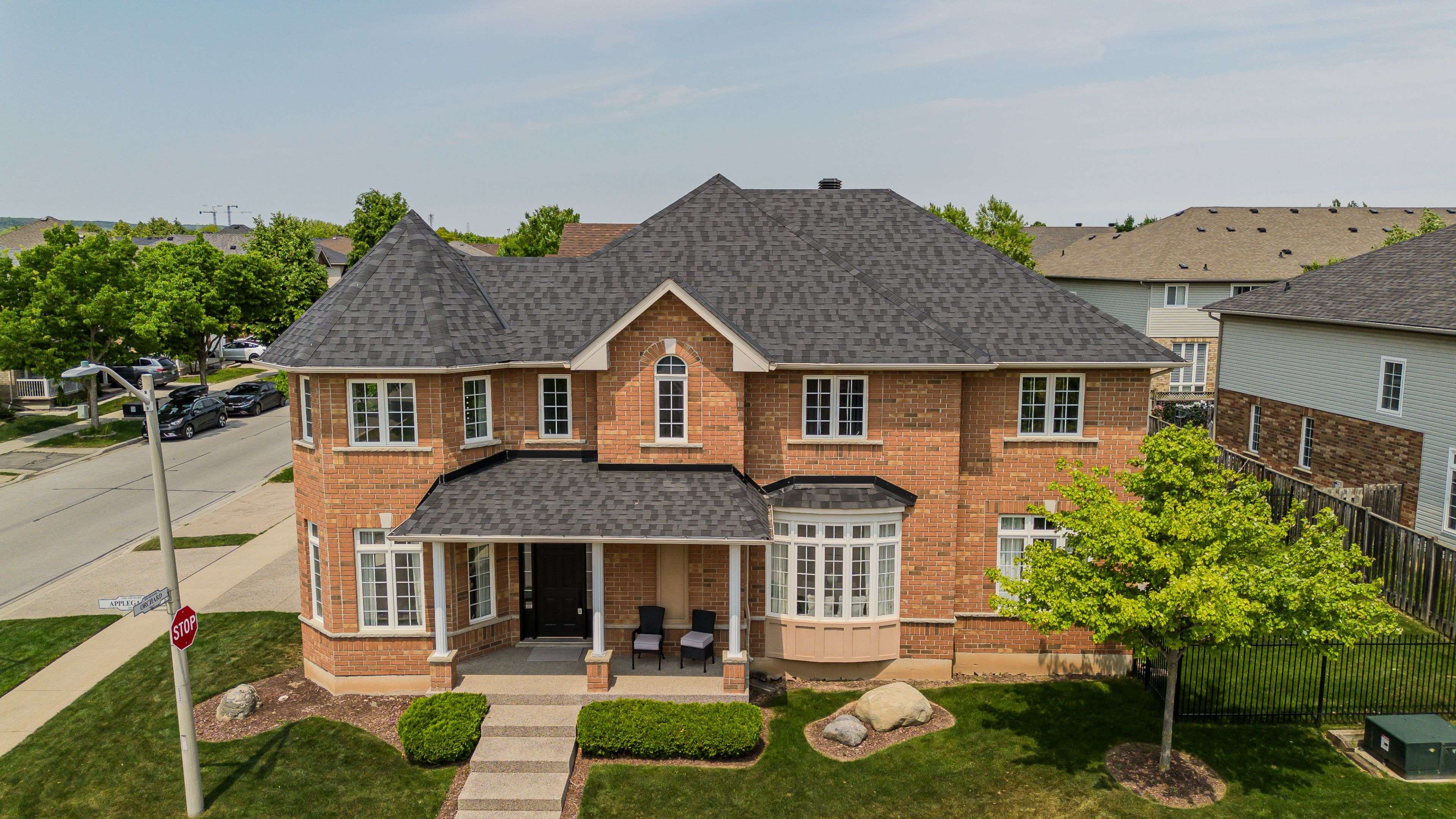 2317 Orchard RD, Burlington, ON L7L 7E3