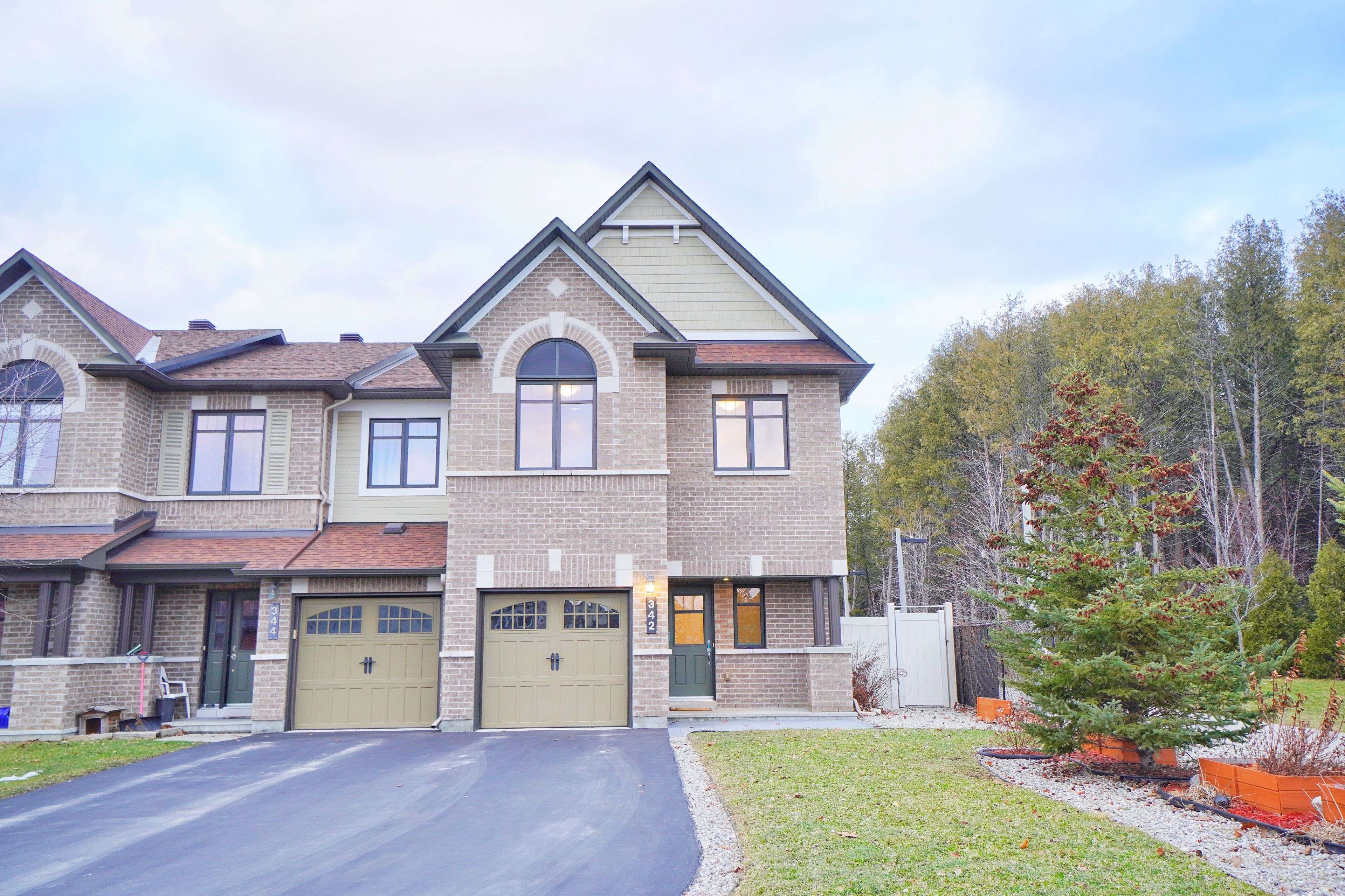 342 Tourmaline CRES, Barrhaven, ON K2J 5X4