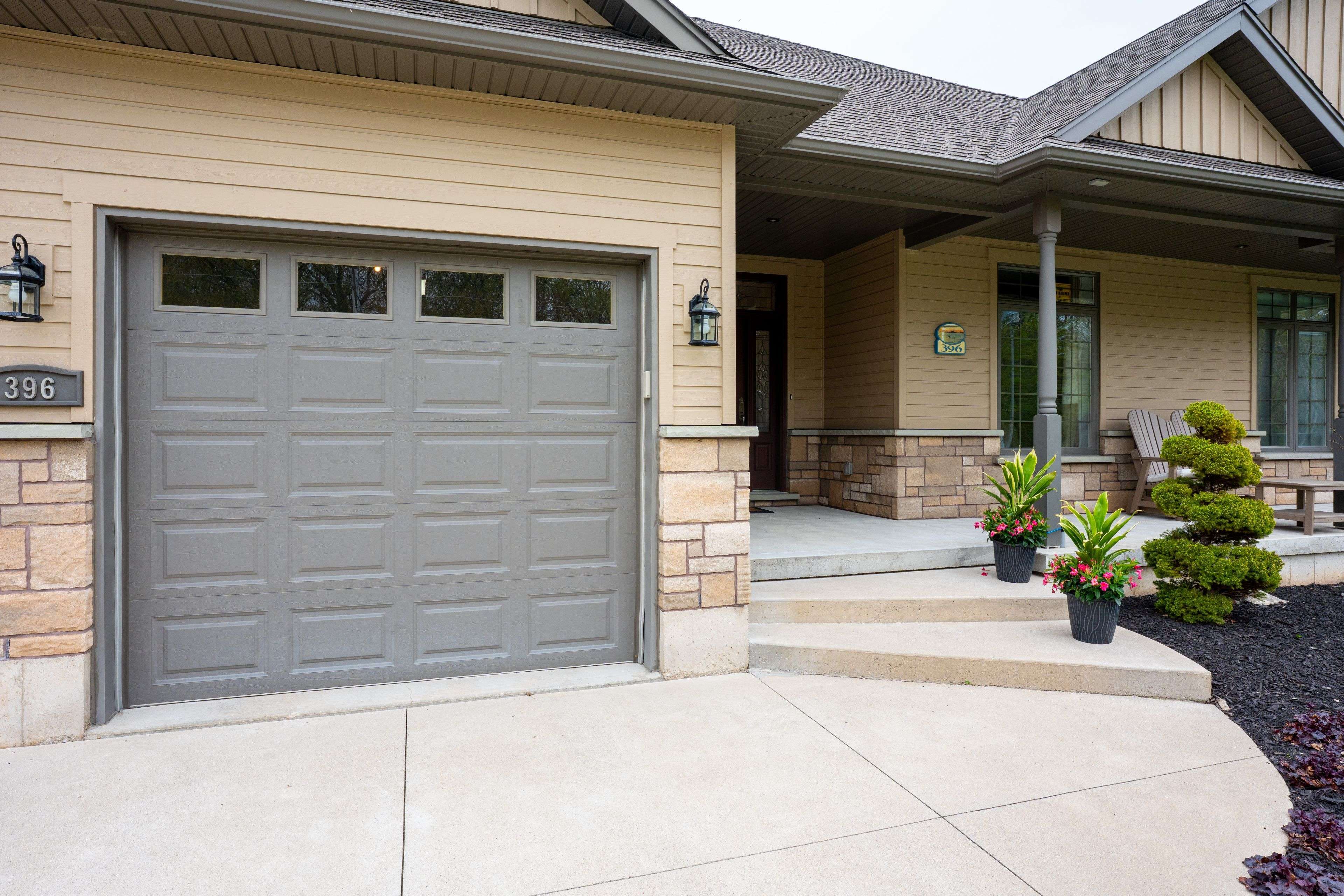 Saugeen Shores, ON N0H 2L0,396 McNabb ST