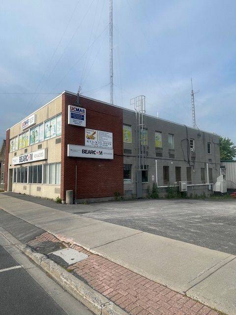 Cornwall, ON K6J 3R2,410 Pitt ST S