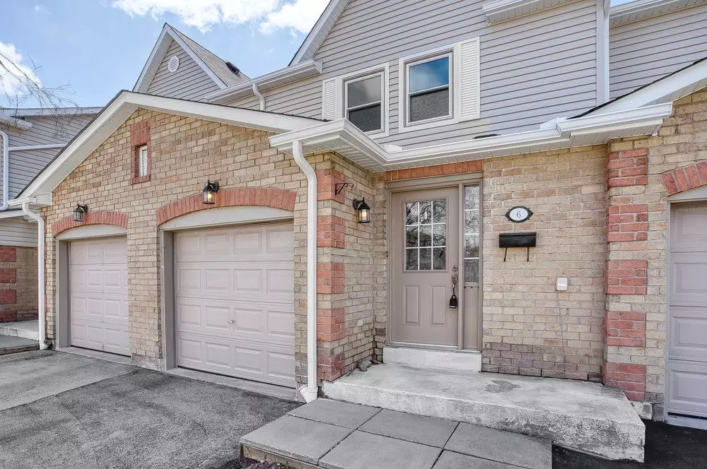 Mississauga, ON L5K 2M8,2355 Fifth Line W #6