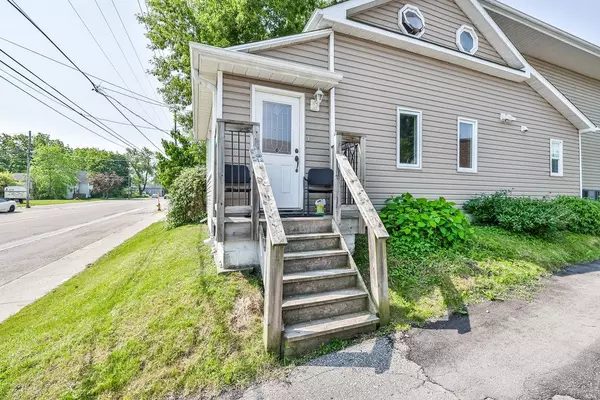 East Gwillimbury, ON L0G 1R0,20480 Leslie ST
