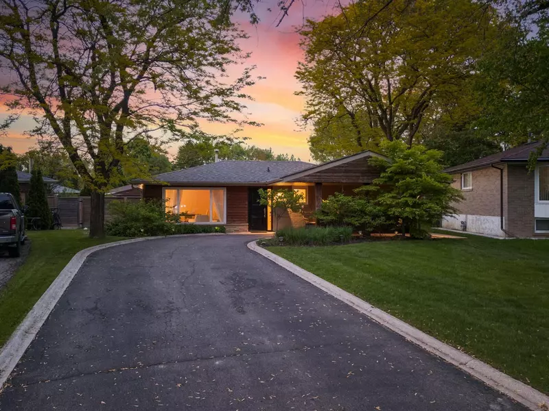 46 Farmington DR, Brampton, ON L6W 2V2