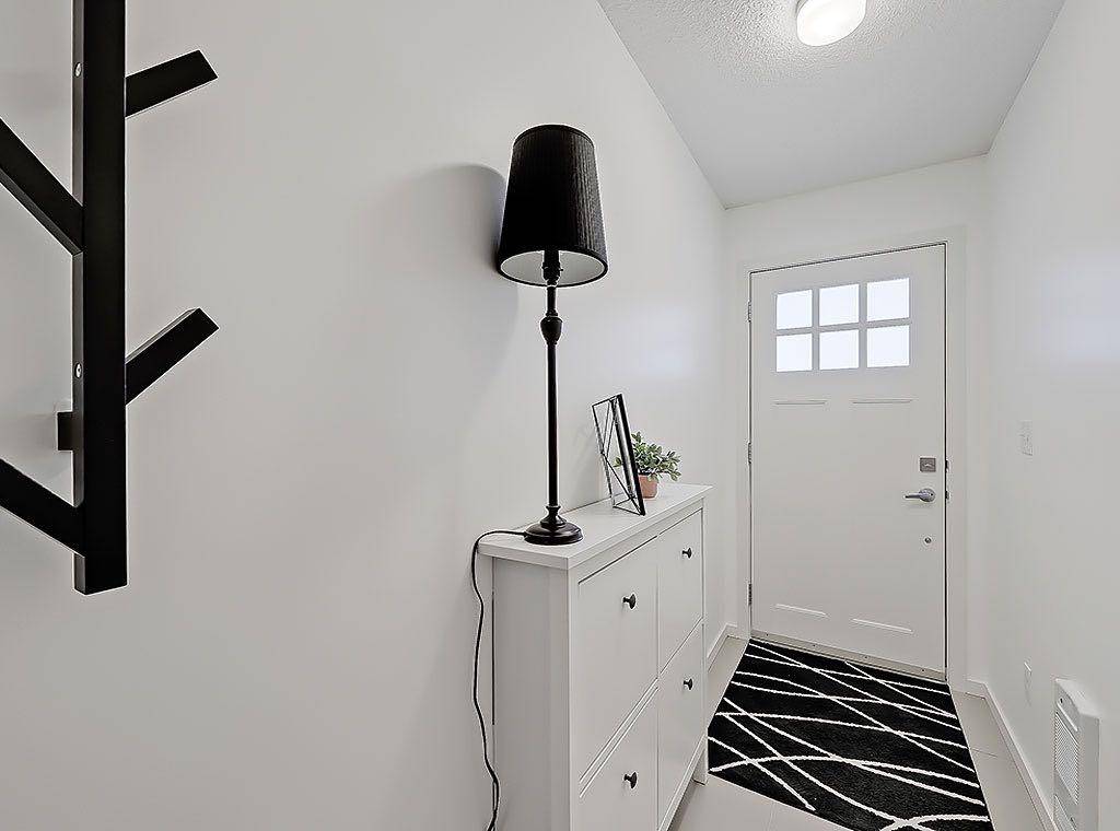 Calgary, AB T3H 0W9,309 Ascot CIR Southwest