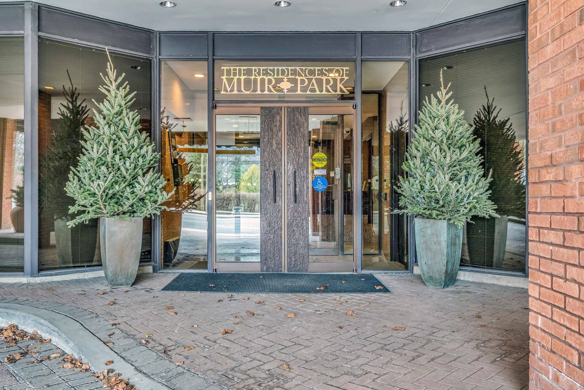 Toronto C04, ON M4N 3N8,2900 Yonge ST #507
