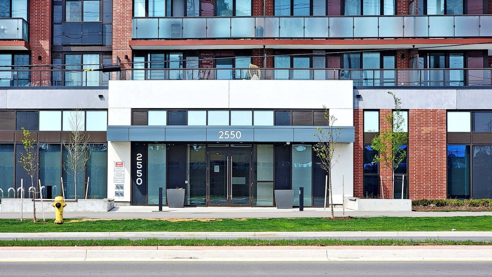 Oshawa, ON L1L 0R5,2550 Simcoe ST N #1719