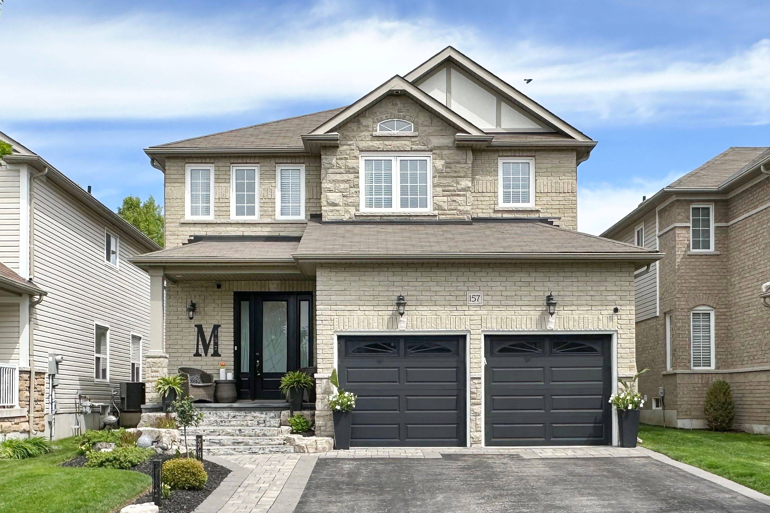 157 Dadson DR, Clarington, ON L1C 5M7