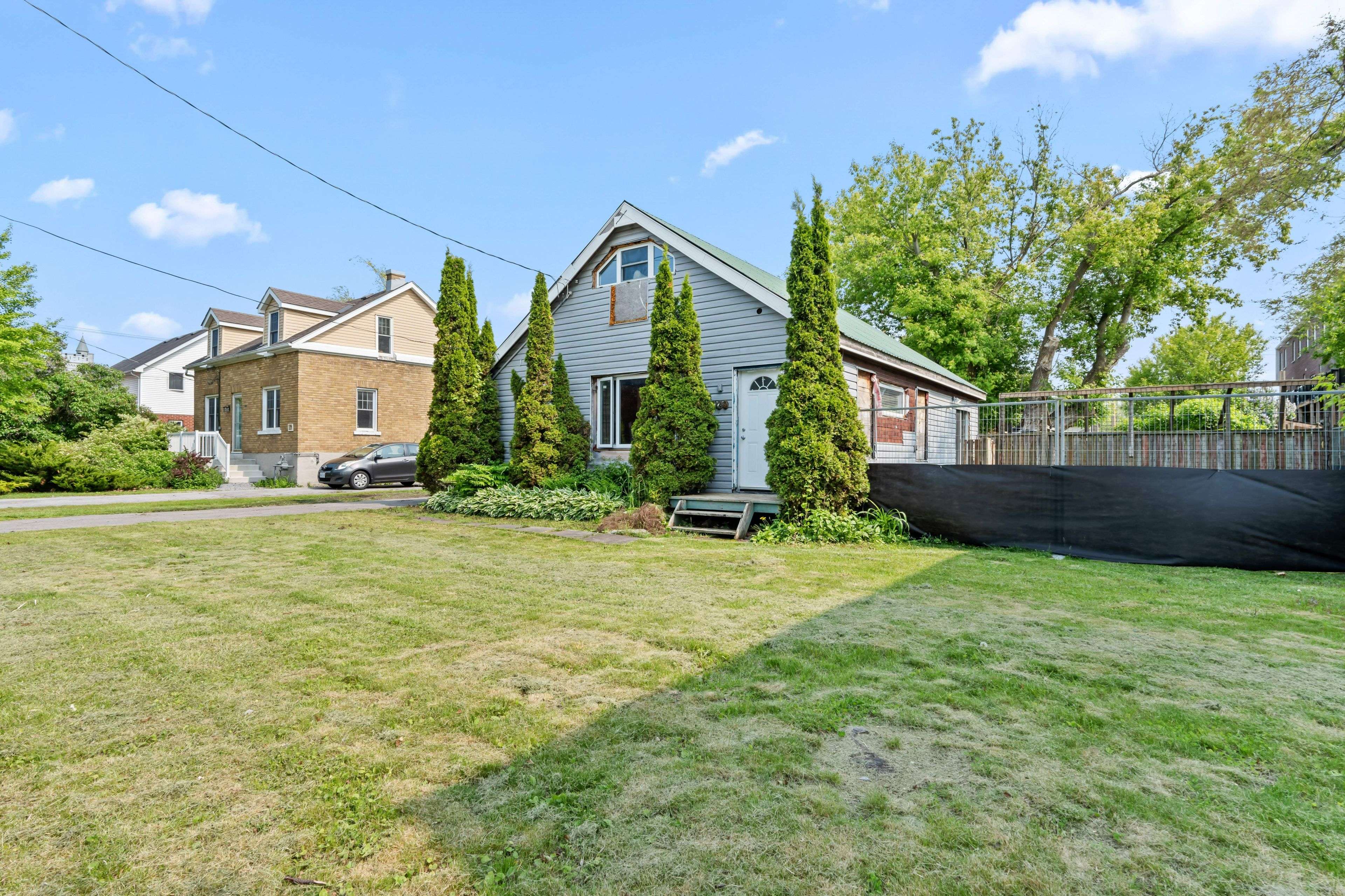Kingston, ON K7M 2K3,120 Baiden ST