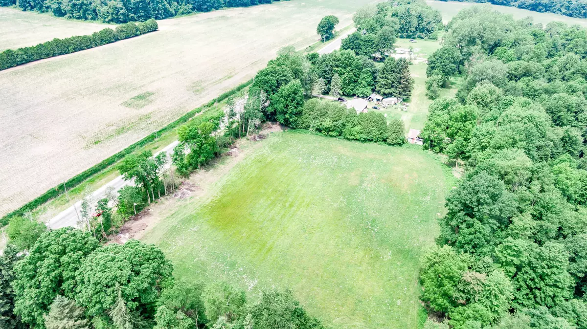 Chatham-kent, ON N0P 1C0,30101 Peter RD