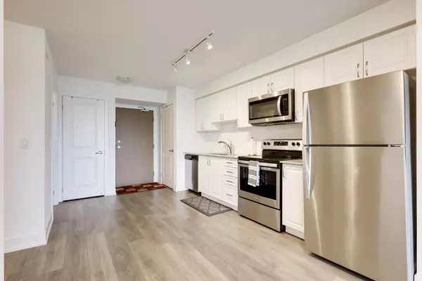 Pickering, ON L1W 0B6,1255 Bayly ST #1003